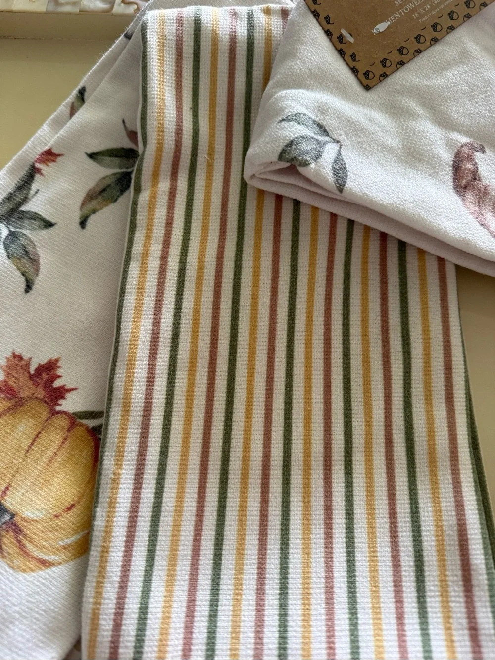 Cupcakes and cashmere set of 3 kitchen towels- Fall decor